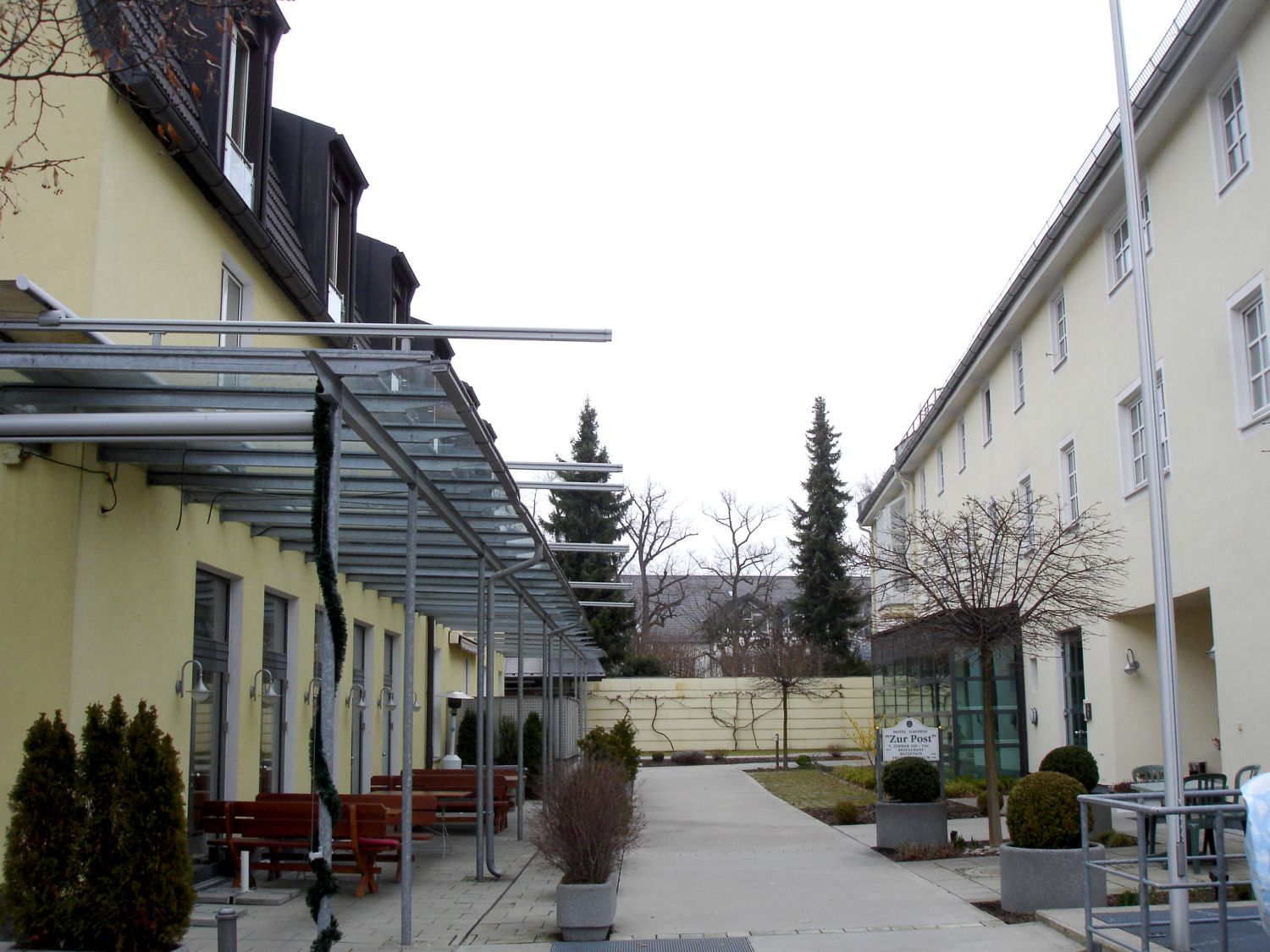 Neubau Verbindungsbau und Umbau EG Altbau