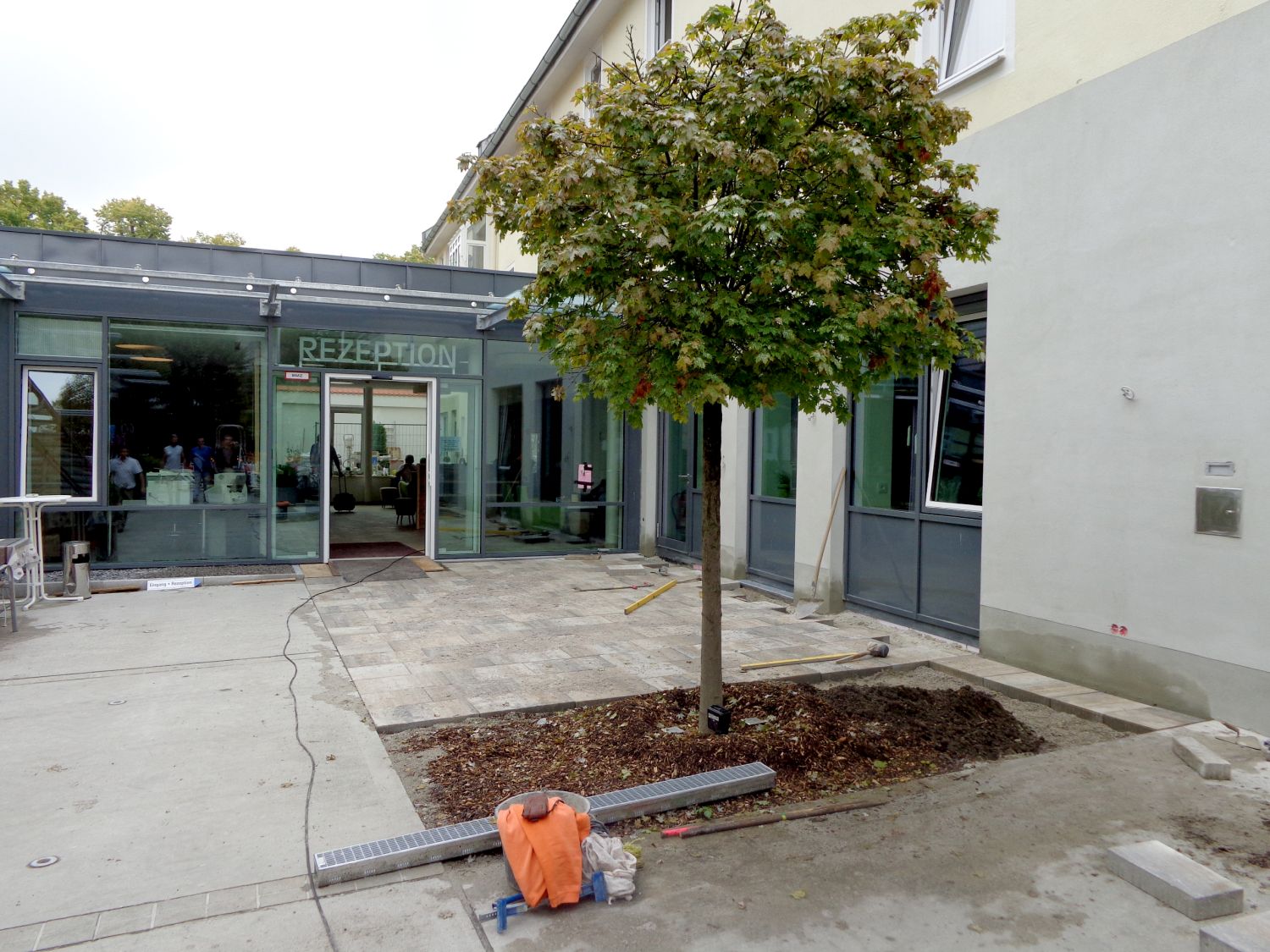 Neubau Verbindungsbau und Umbau EG Altbau